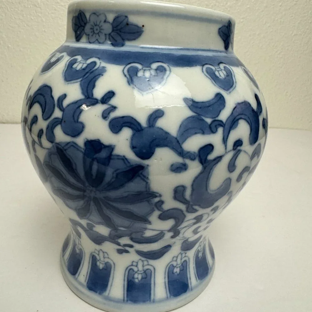 Vintage Chinese Blue and White Vase with Mark 6